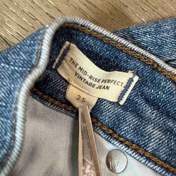 Madewell The Mid-Rise Perfect Vintage Jeans size 25 - Picture 7 of 11